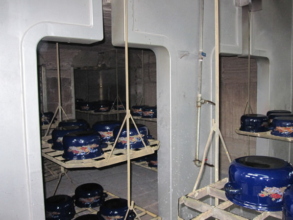 搪瓷炉内加热器结构